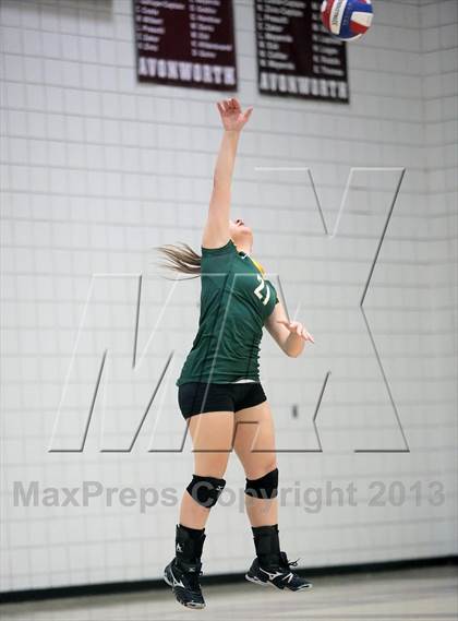 Thumbnail 3 in Seton-LaSalle vs Avonworth photogallery.