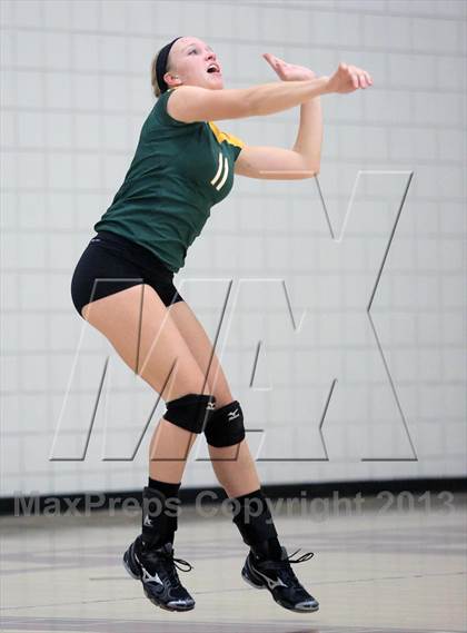 Thumbnail 2 in Seton-LaSalle vs Avonworth photogallery.