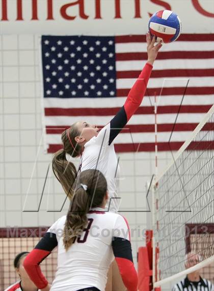 Thumbnail 2 in Seton-LaSalle vs Avonworth photogallery.