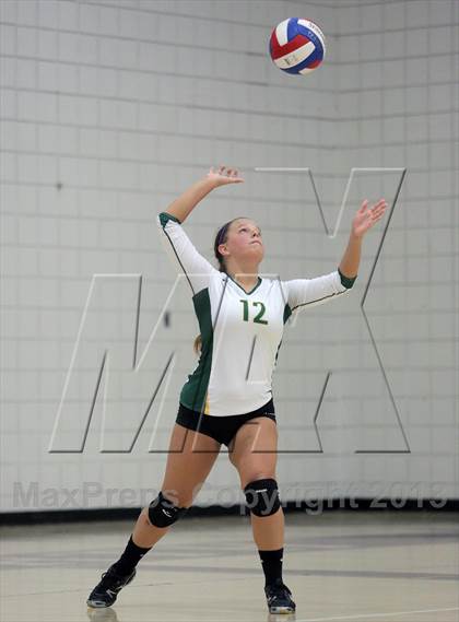 Thumbnail 2 in Seton-LaSalle vs Avonworth photogallery.