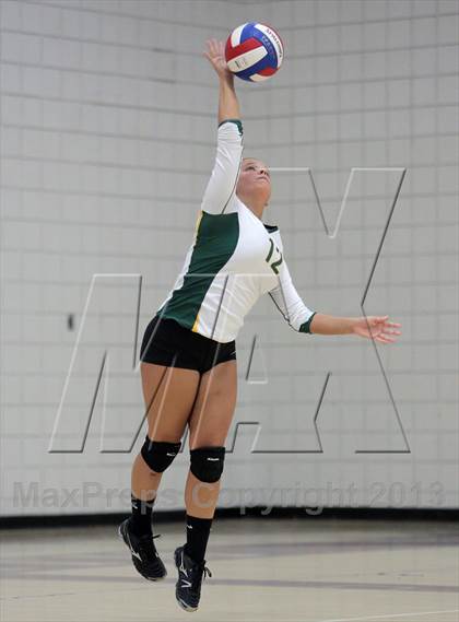 Thumbnail 3 in Seton-LaSalle vs Avonworth photogallery.