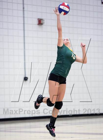 Thumbnail 1 in Seton-LaSalle vs Avonworth photogallery.