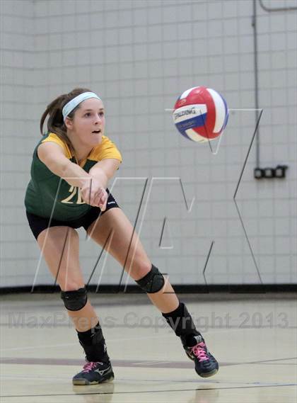Thumbnail 2 in Seton-LaSalle vs Avonworth photogallery.
