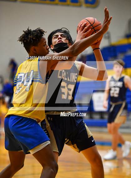 Thumbnail 3 in Klein Collins @ Klein (B Teams) photogallery.