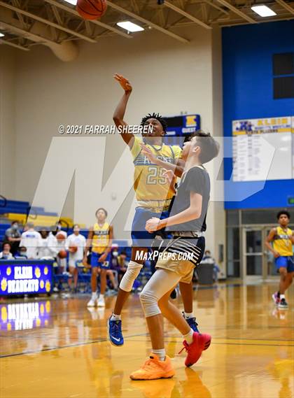 Thumbnail 2 in Klein Collins @ Klein (B Teams) photogallery.