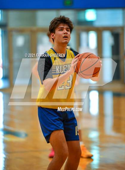 Thumbnail 3 in Klein Collins @ Klein (B Teams) photogallery.