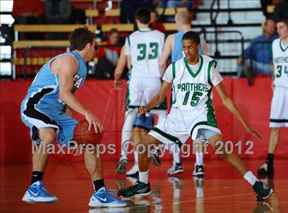Thumbnail 3 in Derby vs. East photogallery.