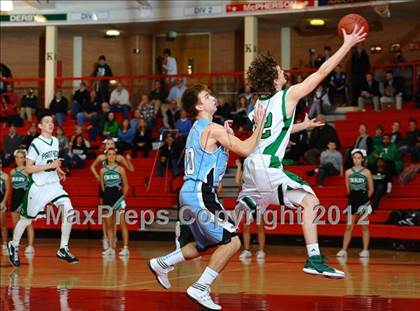 Thumbnail 3 in Derby vs. East photogallery.