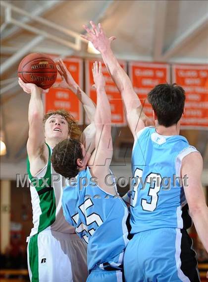 Thumbnail 3 in Derby vs. East photogallery.
