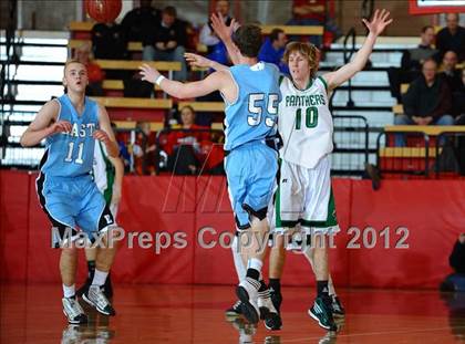 Thumbnail 2 in Derby vs. East photogallery.