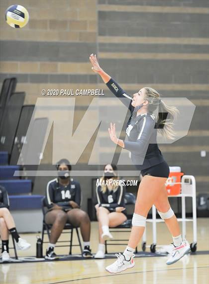 Thumbnail 3 in Veritas Prep @ Rancho Solano Prep photogallery.