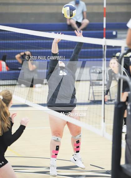 Thumbnail 1 in Veritas Prep @ Rancho Solano Prep photogallery.