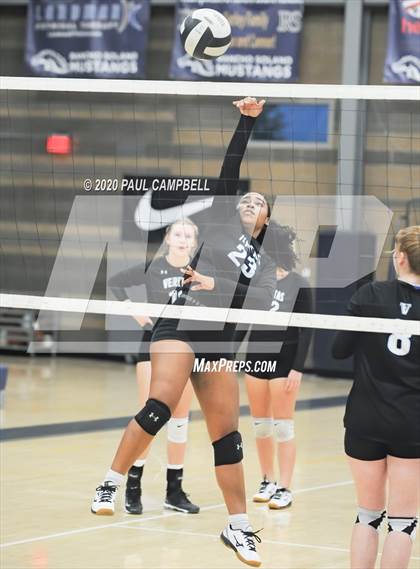 Thumbnail 2 in Veritas Prep @ Rancho Solano Prep photogallery.