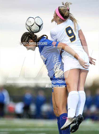 Thumbnail 3 in Webster Schroeder vs. Victor (Section 5 Class AA Semifinal) photogallery.