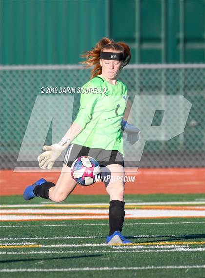Thumbnail 3 in Pinnacle vs. Highland (Coyote Classic Tournament) photogallery.