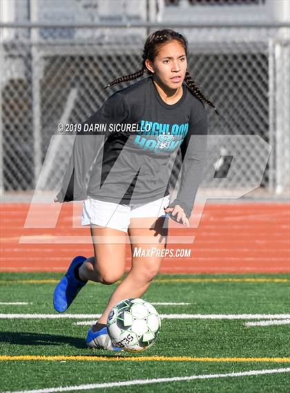 Thumbnail 1 in Pinnacle vs. Highland (Coyote Classic Tournament) photogallery.