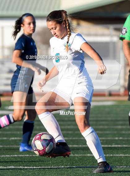Thumbnail 2 in Pinnacle vs. Highland (Coyote Classic Tournament) photogallery.