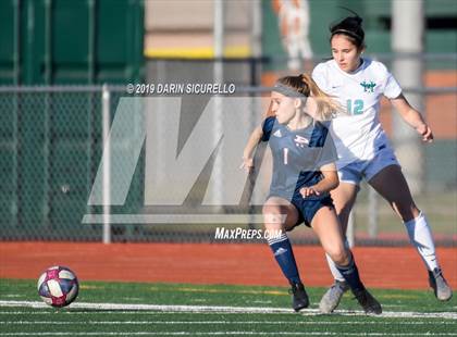 Thumbnail 3 in Pinnacle vs. Highland (Coyote Classic Tournament) photogallery.