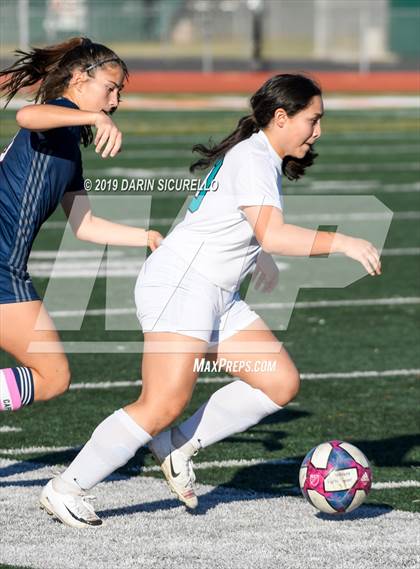 Thumbnail 2 in Pinnacle vs. Highland (Coyote Classic Tournament) photogallery.