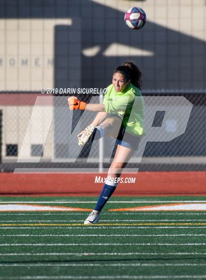 Thumbnail 3 in Pinnacle vs. Highland (Coyote Classic Tournament) photogallery.