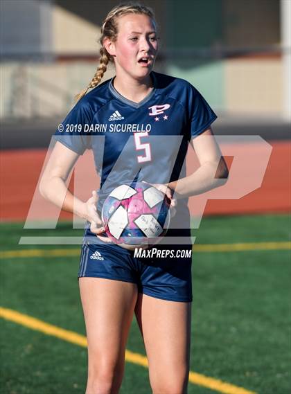 Thumbnail 1 in Pinnacle vs. Highland (Coyote Classic Tournament) photogallery.