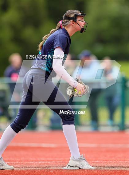 Thumbnail 1 in Auburn Riverside @ University (WIAA 3A State Championships Semi-Final) photogallery.
