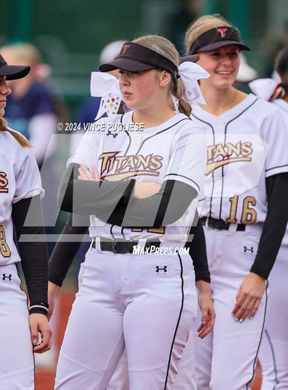Thumbnail 1 in Auburn Riverside @ University (WIAA 3A State Championships Semi-Final) photogallery.