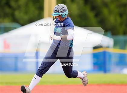 Thumbnail 1 in Auburn Riverside @ University (WIAA 3A State Championships Semi-Final) photogallery.