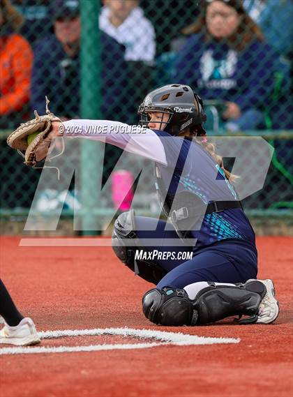 Thumbnail 1 in Auburn Riverside @ University (WIAA 3A State Championships Semi-Final) photogallery.