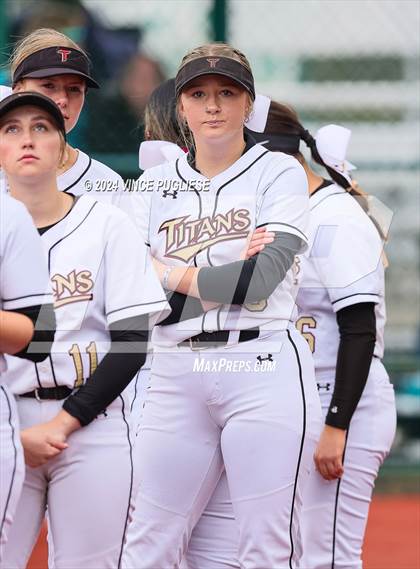 Thumbnail 2 in Auburn Riverside @ University (WIAA 3A State Championships Semi-Final) photogallery.