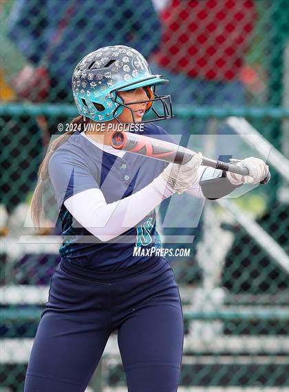Thumbnail 1 in Auburn Riverside @ University (WIAA 3A State Championships Semi-Final) photogallery.