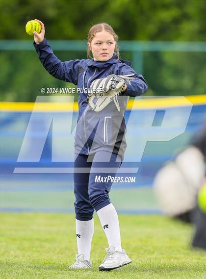 Thumbnail 3 in Auburn Riverside @ University (WIAA 3A State Championships Semi-Final) photogallery.