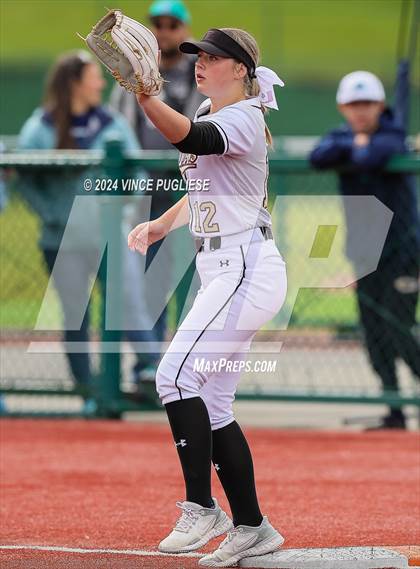 Thumbnail 1 in Auburn Riverside @ University (WIAA 3A State Championships Semi-Final) photogallery.