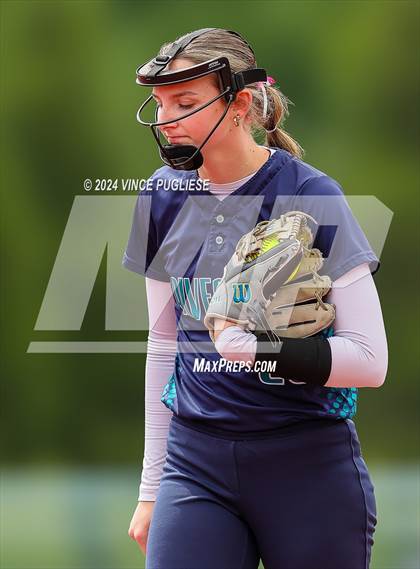 Thumbnail 3 in Auburn Riverside @ University (WIAA 3A State Championships Semi-Final) photogallery.