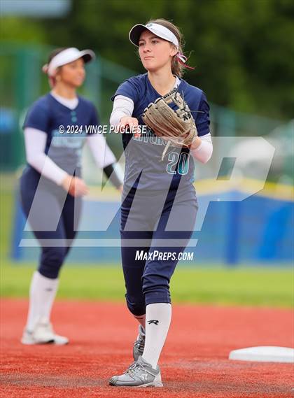 Thumbnail 1 in Auburn Riverside @ University (WIAA 3A State Championships Semi-Final) photogallery.