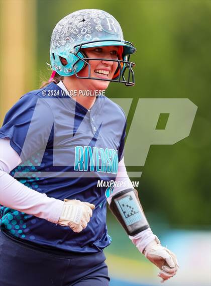Thumbnail 3 in Auburn Riverside @ University (WIAA 3A State Championships Semi-Final) photogallery.
