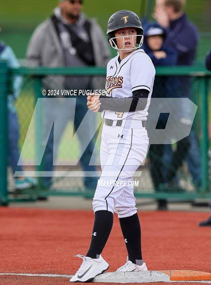 Thumbnail 1 in Auburn Riverside @ University (WIAA 3A State Championships Semi-Final) photogallery.