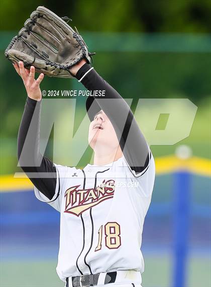 Thumbnail 2 in Auburn Riverside @ University (WIAA 3A State Championships Semi-Final) photogallery.