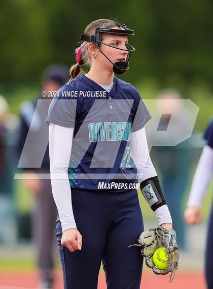 Thumbnail 3 in Auburn Riverside @ University (WIAA 3A State Championships Semi-Final) photogallery.