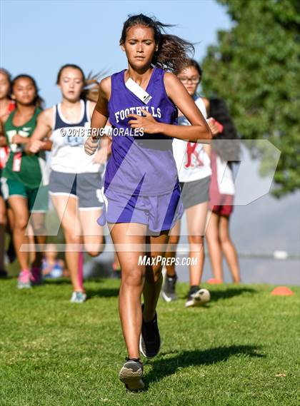 Thumbnail 3 in South Bay Invitational photogallery.