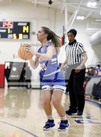 Thumbnail 3 in Chilton County vs Wetumpka (Pike Road Invitational) photogallery.