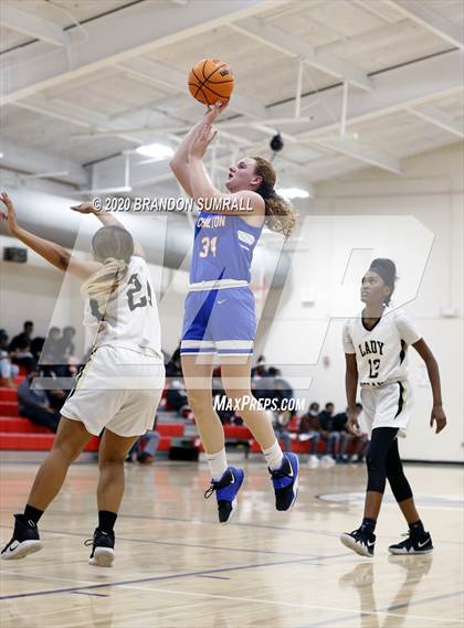 Thumbnail 3 in Chilton County vs Wetumpka (Pike Road Invitational) photogallery.