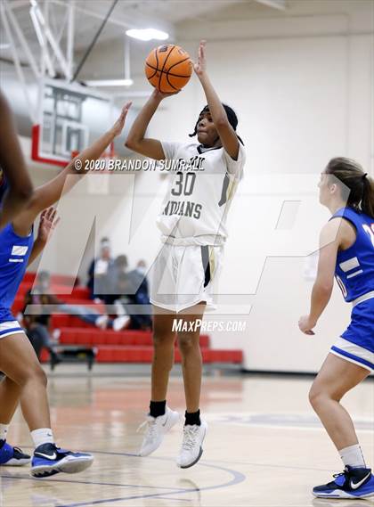 Thumbnail 2 in Chilton County vs Wetumpka (Pike Road Invitational) photogallery.