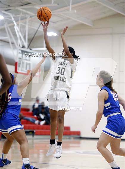 Thumbnail 3 in Chilton County vs Wetumpka (Pike Road Invitational) photogallery.