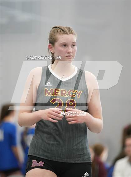 Thumbnail 2 in Grand Blanc vs. Mercy photogallery.
