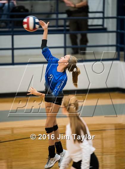 Thumbnail 2 in JV: Springtown @ Peaster photogallery.