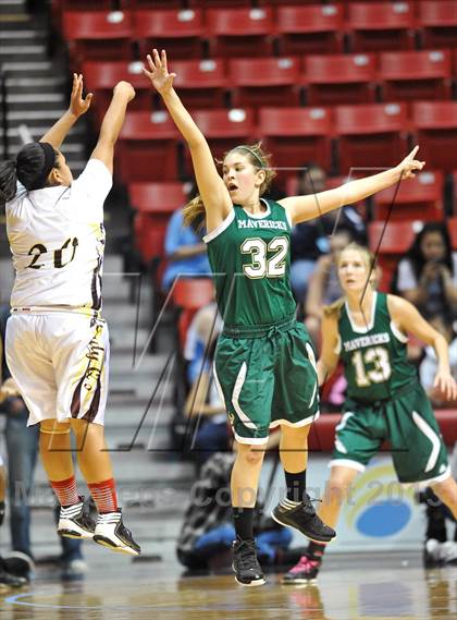 Thumbnail 2 in La Costa Canyon vs. Serra (CIF SDS D2 Final) photogallery.
