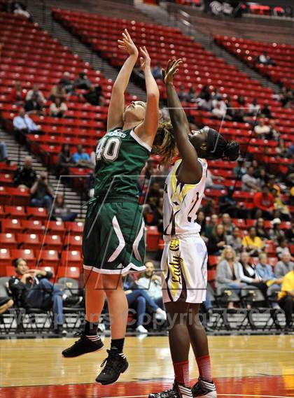 Thumbnail 3 in La Costa Canyon vs. Serra (CIF SDS D2 Final) photogallery.