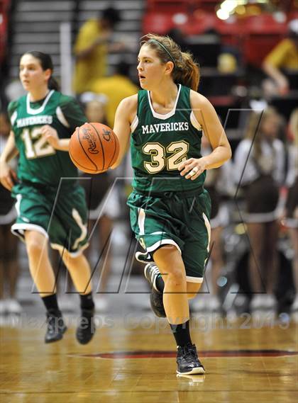 Thumbnail 3 in La Costa Canyon vs. Serra (CIF SDS D2 Final) photogallery.
