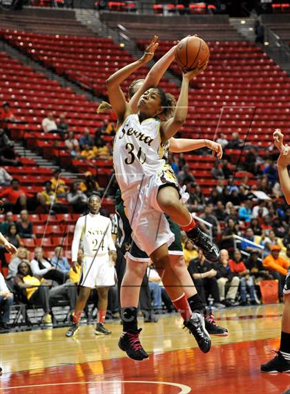 Thumbnail 2 in La Costa Canyon vs. Serra (CIF SDS D2 Final) photogallery.